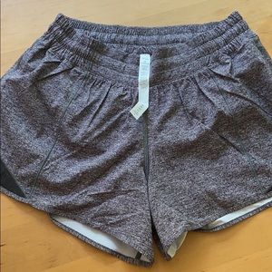 Lululemon Women’s Hotty Hot Short II Long 4”